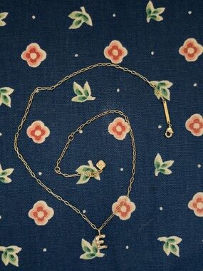 Kendra Scott Gold Initial E Pendant Necklace